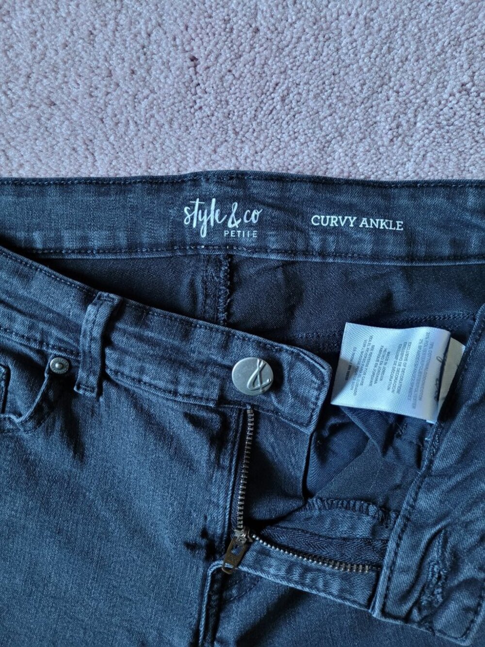 Style & Co Petite Curvy Ankle Floral Embroidered Stretch Black Jeans 4P - Picture 2 of 8